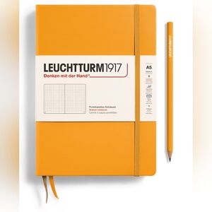 Notebook Medium (A5), Hardcover, 251 numbered pages, Rising Sun, dotted